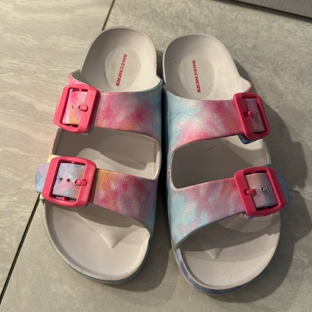 Girl sketchers flats